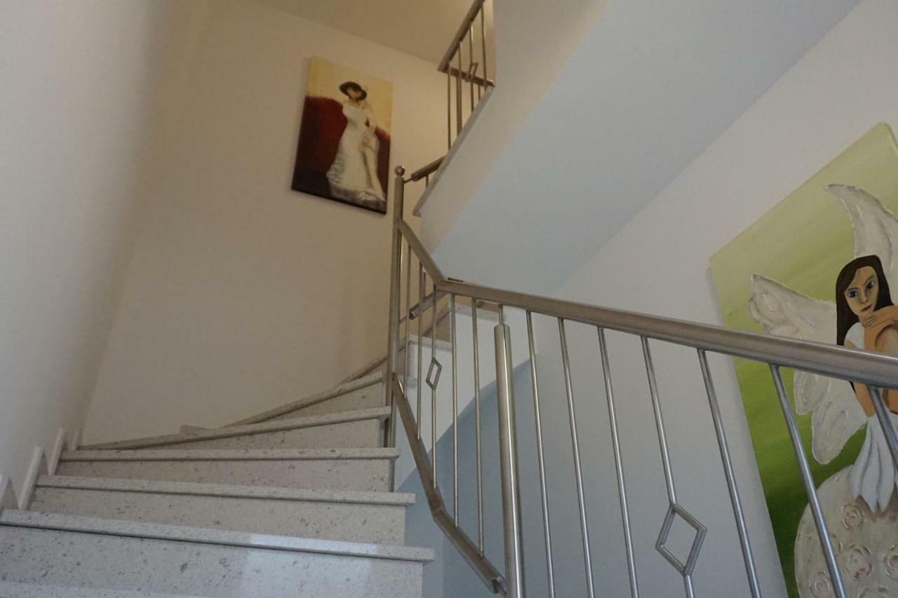 דירות באסוויילר Haus Rodriguez מראה חיצוני תמונה